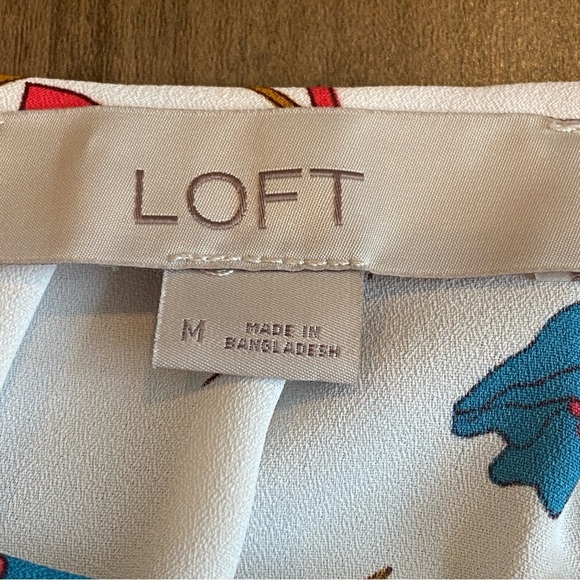 LOFT • Floral Print Blouse • Size M • EUC - Picture 3 of 6